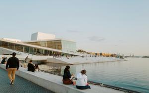 Thumbnail for Krypto vs. tradisjonelle betalinger: Hva er best for transaksjoner på nett i Oslo?